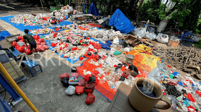 Plastic waste sorting Plant
